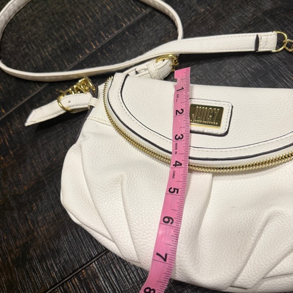 Juicy Couture Crowd Pleaser Mini Crossbody Purse Bag In Cream Ivory Crown Gold - Picture 3 of 13